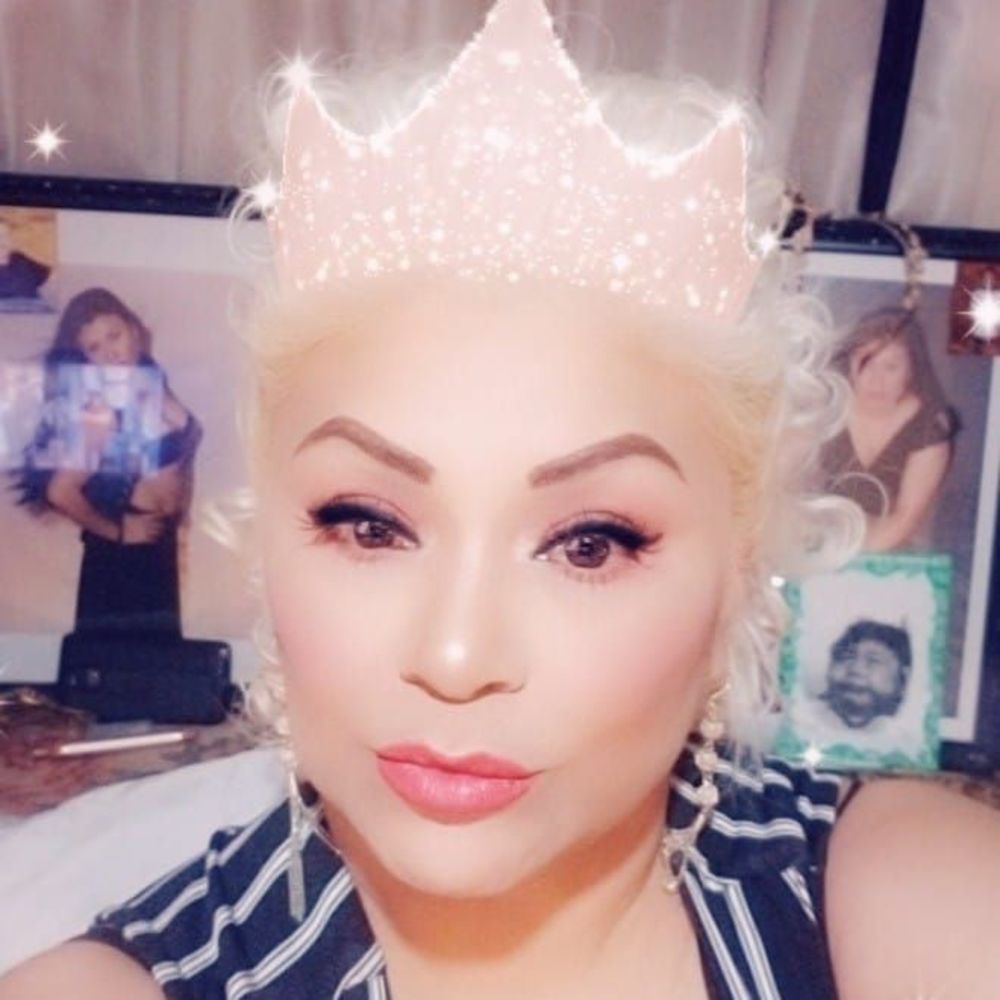 Meet your Posher, Leticia